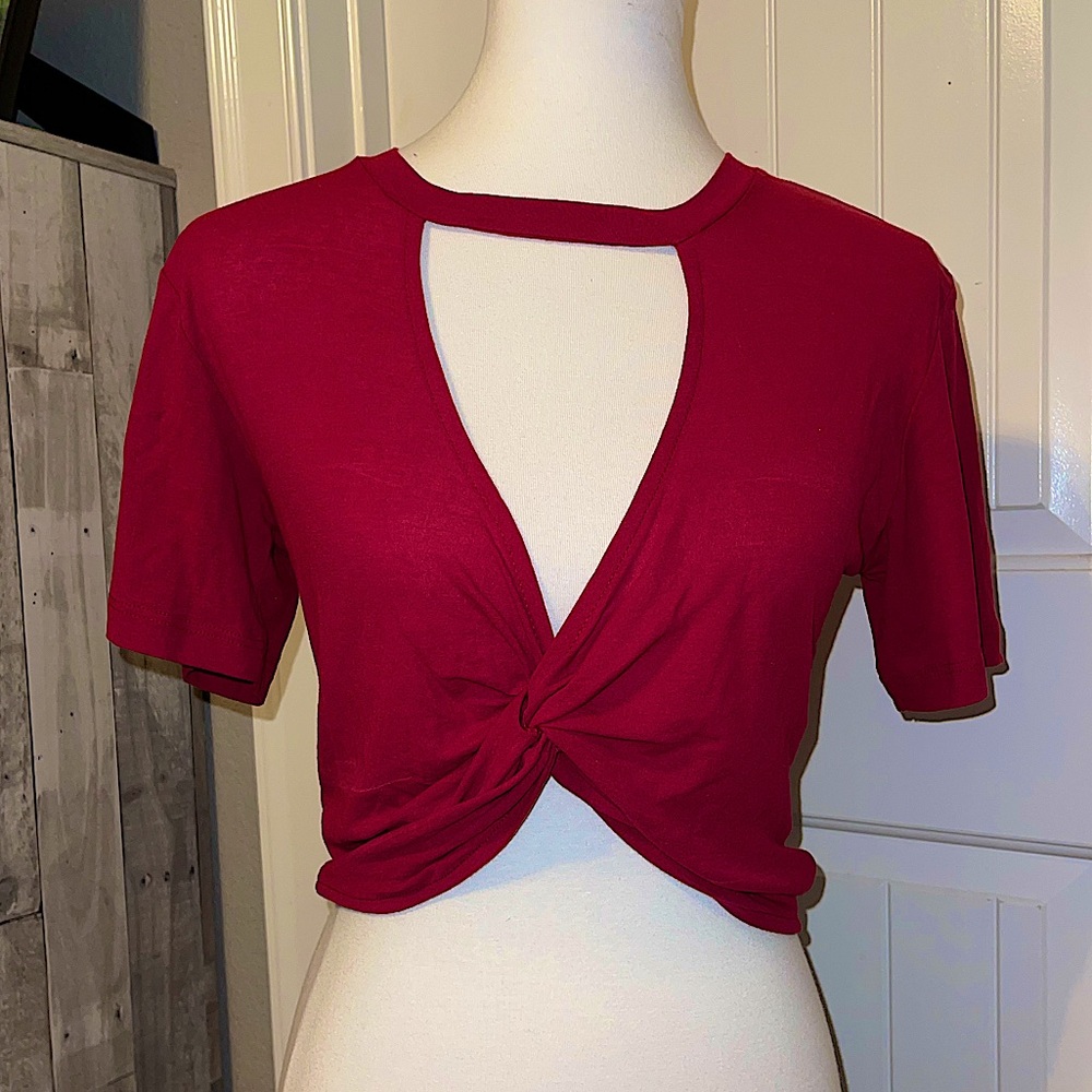 Red twist tie crop top women’s M